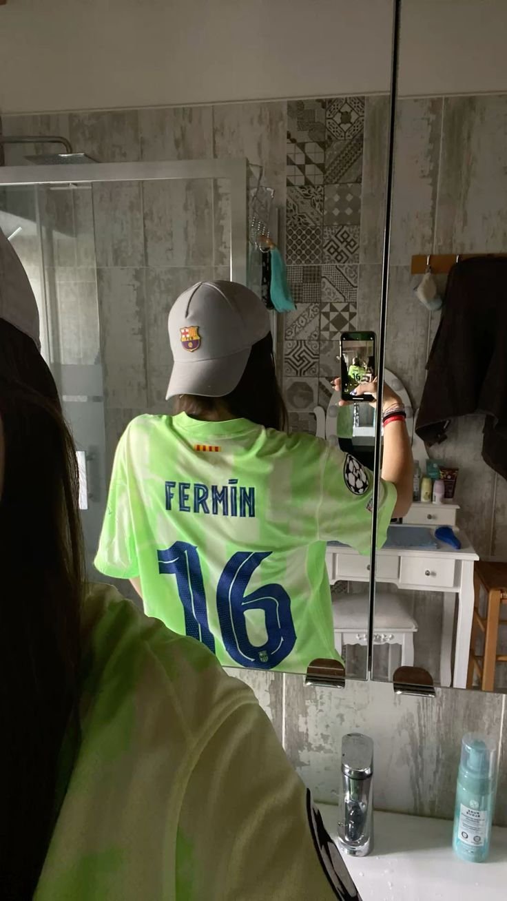 Foto de Noelia Ruiz con su camiseta